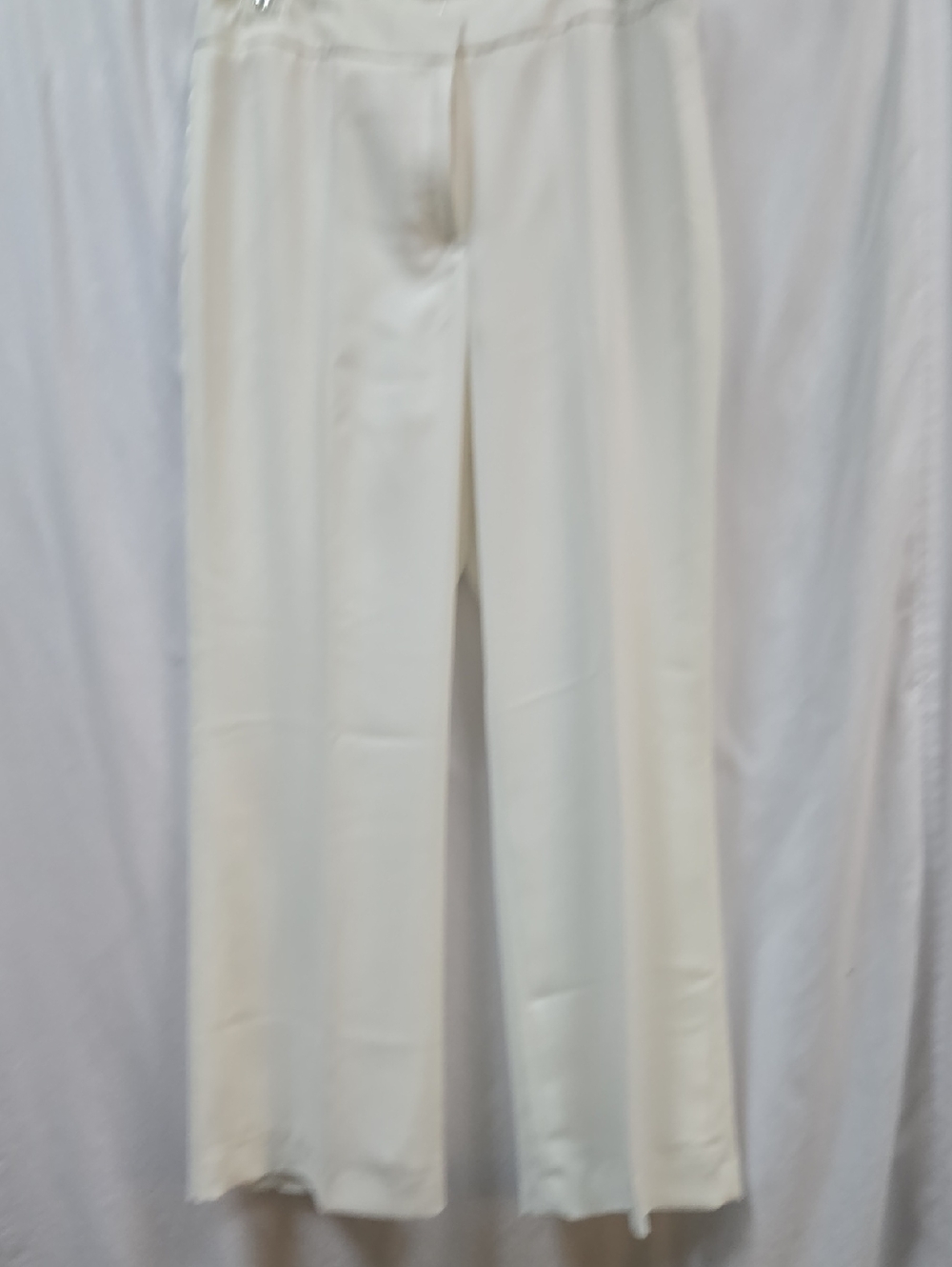 Vince Camuto Cream Women's Trousers with Pink Size Tag